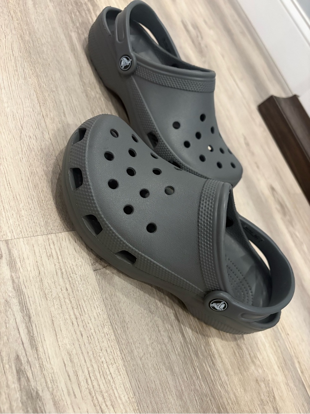 Crocs Classic Clogs in Slate Gray - Picture 5 of 8
